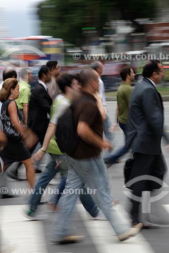  Subject: Pedestrian crossing the street at downtown  / Place:  Rio de Janeiro city - Rio de Janeiro state - Brazil  / Date: 19/02/2010 