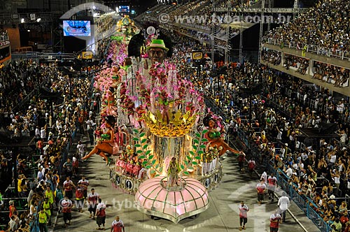  Subject: Estaçao Primeira de Mangueira Samba School during parade - Rio de Janeiro carnival  / Place:  Rio de Janeiro city - Rio de Janeiro state - Brazil  / Date: 02/2010 