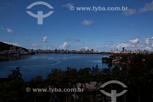  Subject: Lagoa Rodrigo de Freitas (Rodrigo de Freitas lake)  / Place:  Rio de Janeiro city - Rio de Janeiro state - Brazil  / Date: 08/2010 