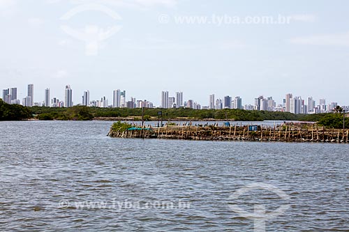  Subject: View of Ilha de Deus (Deus Island) with the buildings of the Boa Viagem beach in the background  / Place:  Recife city - Pernambuco state - Brazil  / Date: 14/10/2010 