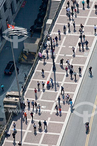 Subject: Pedestrians in the streets of Sao Paulo city  / Place:  Sao Paulo city - Sao Paulo state - Brazil  / Date: 10/2010 