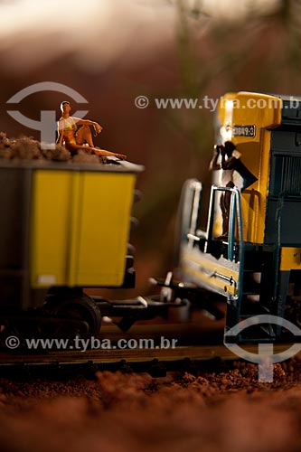  Subject: Train miniature - Toy  / Place:  Studio  / Date: 2010 
