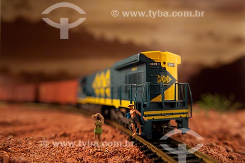 Subject: Train miniature - Toy  / Place:  Studio  / Date: 2010 