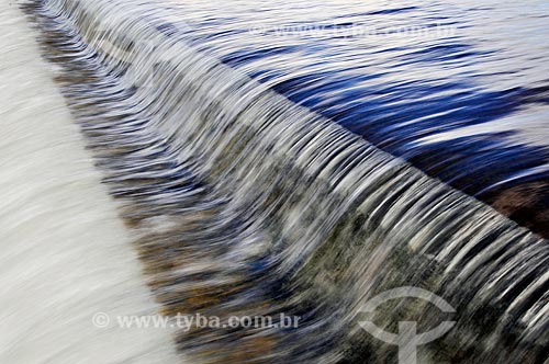  Subject: Catchment of water for the treatment plant in Campo Grande city  / Place:  Campo Grande city - Mato Grosso do Sul state  / Date: 12/2008 