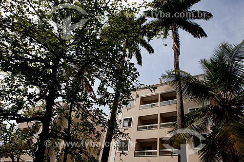  Subject: Facade of the Spazio Rennes condominium - Minha Casa Minha Vida project  / Place:  Praca Seca square - Jacarepagua - Rio de Janeiro - Brazil  / Date: 25/11/2010 