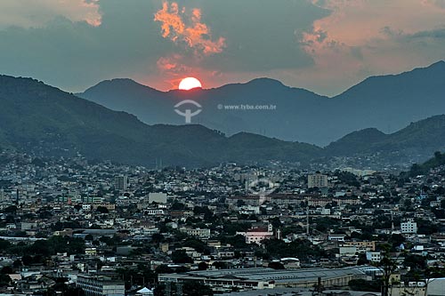  Subject: Sunset in the Complexo do Alemao slum  / Place:  Rio de Janeiro - Brazil  / Date: 12/2010 