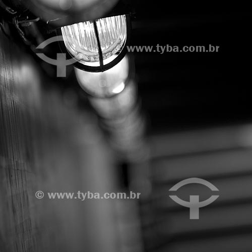  Subject: Detail of Lamps in the access corridor to the soccer field of Maracana stadium  / Place:  Rio de Janeiro - Brazil  / Date: 2010 