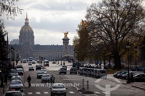  Subject: Les Invalides palace viewed from the Alexandre III bridge  / Place:  Paris - France  / Date: 11/2010 