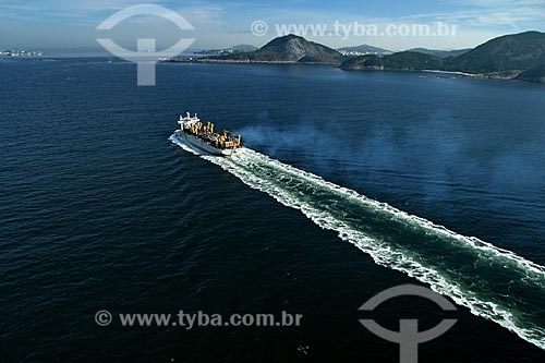  Subject: Aerial view of the vessel in the Guanabara Bay / Place: Rio de Janeiro city - Rio de Janeiro state - Brazil  / Date: 02/2011 