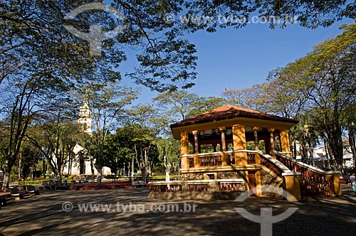  Subject: View of bandstand with a church in the background / Place: Pirassununga city - Sao Paulo state (SP) - Brazil  / Date: 08/2009  