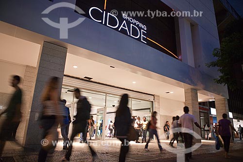  Subject: Facade of the Cidade Mall / Place: Belo Horizonte city - Minas Gerais state (MG) - Brazil / Date: 03/2011 