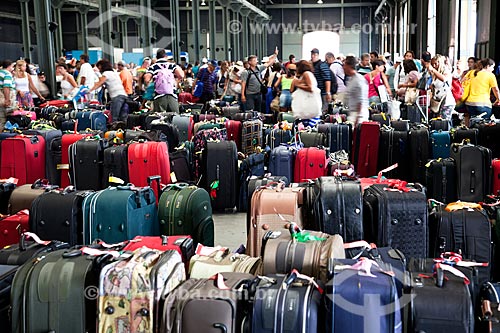  Subject: Bags on sector of boarding and landing of the Port of Rio de Janeiro / Place: Rio de Janeiro city - Rio de Janeiro state - Brazil / Date: 03/2011 
