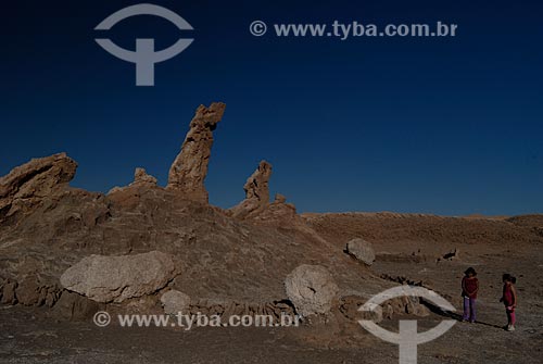  Subject: Los Vigilantes or Tres Marias (three Marys) - Moon Valley (Valle de la Luna)  / Place: Chile - South America / Date: 01/2011 