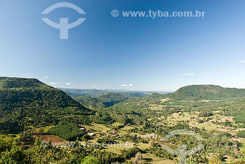  Subject: View from Lage de Pedra / Place: Canela city - Rio Grande do Sul state (RS) - Brazil / Date: 05/2008 