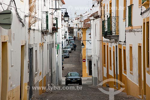  Subject: Narrow streets in the historic center of   Evora city  / Place: Evora city - Portugal - Europe / Date: 10/2010 