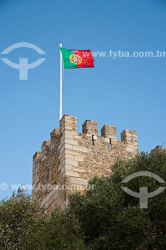  Subject: Portuguese flag hoisted at the Castle of Sao Jorge / Place: Lisboa city - Portugal - Europe / Date: 10/2010 