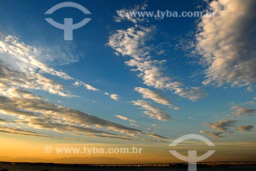  Subject: Guanabara Bay and sky with clouds / Place: Rio de Janeiro city - Rio de Janeiro state (RJ) - Brazil / Date: 06/2009 