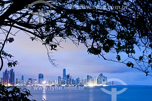  Subject: Punta Pacifica viewed from Las Bovedas / Place: Panama City - Panama - Central America / Date: 08/2011 