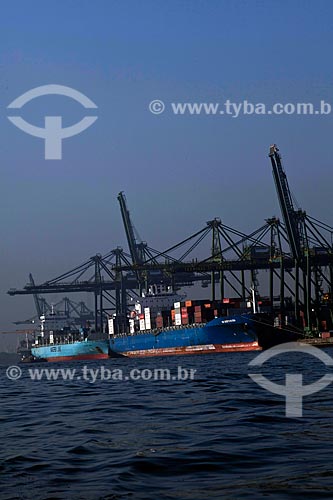  Subject: Ship loaded with containers at the Port of Santos / Place: Santos city - Sao Paulo state (SP) - Brazil / Date: 08/2011  