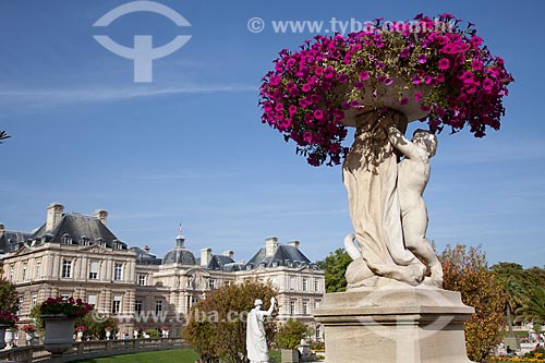 Subject: Luxembourg Garden - next to Boulevard Saint Michel / Place: Paris city - France - Europe / Date: 08/2011 