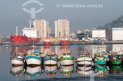  Subject: Fishing boats moored in Niteroi / Place: Niteroi city - Rio de Janeiro state (RJ) - Brazil / Date: 08/2008 