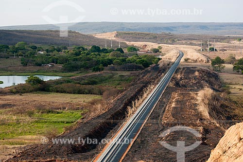  Subject: Transnordestina Railroad Rails in the backwoods cearense -TLSA-Transnordestina Logística S/A / Place: Missao Velha city  - Ceara state (CE) - Brazil / Date: 10/2011 