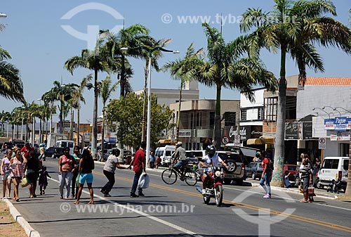  Subject: Urban stretch of Highway Santos Dumont - BR-116 / Place: Brejo Santo city - Ceara state (CE) - Brazil / Date: 10/2011 