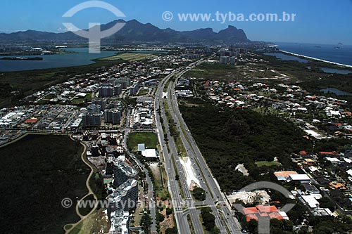  Subject: View of the Americas Avenue with Jacarepagua Lagoon and Gavea Rock in the background / Place: Barra da Tijuca neighborhood - Rio de Janeiro city - Rio de Janeiro state (RJ) - Brazil / Date: 01/2012 