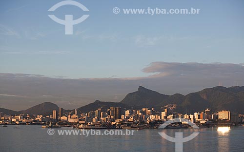  Subject: View of Snake Island from the Rio-Niteroi Bridge at dawn / Place: Rio de Janeiro city - Rio de Janeiro state (RJ) - Brazil / Date: 10/2011 
