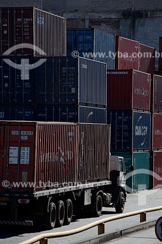  Subject: Containers in Santo Cristo Terminal - Portuary Zone of Rio de Janeiro / Place: Rio de Janeiro city - Rio de Janeiro state (RJ) - Brazil / Date: 01/2012 