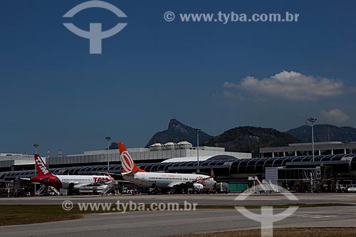  Subject: Santos Dumont Airport with Corcovado Mountain in the background / Place: City center - Rio de Janeiro city - Rio de Janeiro state (RJ) - Brazil / Date: 03/2012 