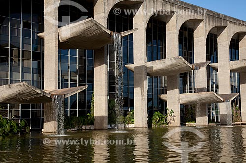  Subject: Palace of Justice (1963) - Headquarters of the Ministry of Justice / Place: Brasilia city - Federal District (FD) - Brazil / Date: 11/2011 