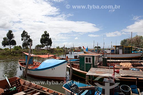  Subject: Fishing colony Z3 - Patos Lagoon / Place: Pelotas city - Rio Grande do Sul state (RS) - Brazil / Date: 02/2012 
