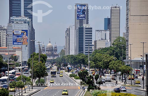  Subject: Presidente Vargas Avenue with Nossa Senhora da Candelaria Church in the background / Place: Rio de Janeiro city - Rio de Janeiro state (RJ) - Brazil / Date: 11/2011 