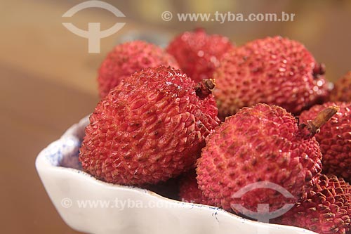  Subject: Detail of Lychee fruit. (Litchi chinensis Sonn) / Place: Studio / Date: 01/2012 