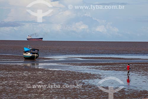  Subject: Ebb of the Amazon River / Place: Macapa city - Amapa state (AP) - Brazil / Date: 04/2012 