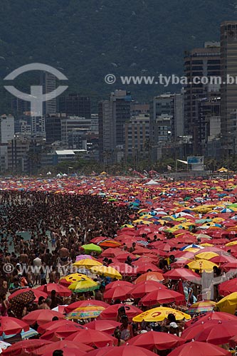  Subject: Bathers in the Ipanema beach / Place: Rio de Janeiro city - Rio de Janeiro state (RJ) - Brazil / Date: 04/2012 