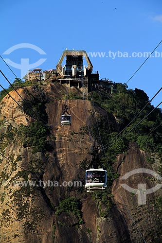  Subject: Cable cars at the crossing between the hill of Urca and Sugar Loaf / Place: Rio de Janeiro city - Rio de Janeiro state (RJ) - Brazil / Date: 05/2012 