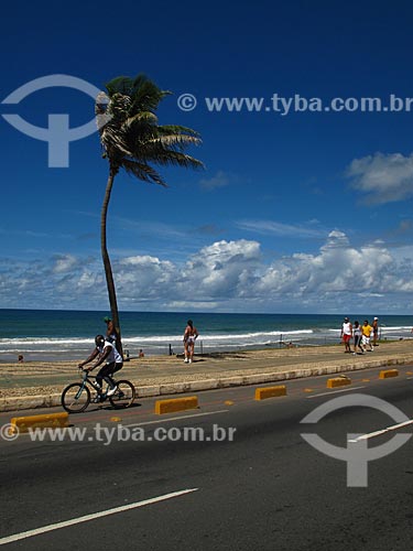  Subject: Bicycle path on Armaçao Beach / Place: Jardim Armaçao neighborhood - Salvador city - Bahia state (BA) - Brazil / Date: 07/2012 