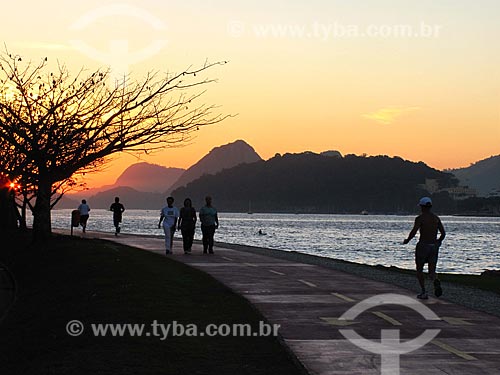  Subject: Bike lane of Flamengo Landfill at dawn / Place: Flamengo neighborhood - Rio de Janeiro city - Rio de Janeiro state (RJ) - Brazil / Date: 07/2012 