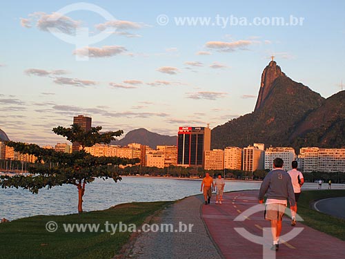  Subject: Bike lane of Flamengo Landfill with Corcovado Mountain in the background / Place: Flamengo neighborhood - Rio de Janeiro city - Rio de Janeiro state (RJ) - Brazil / Date: 07/2012 