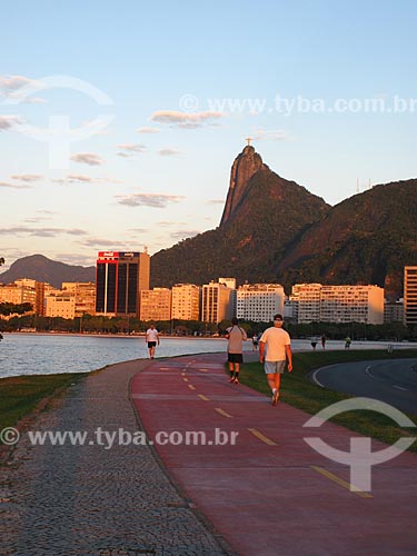  Subject: Bike lane of Flamengo Landfill with Corcovado Mountain in the background / Place: Flamengo neighborhood - Rio de Janeiro city - Rio de Janeiro state (RJ) - Brazil / Date: 07/2012 