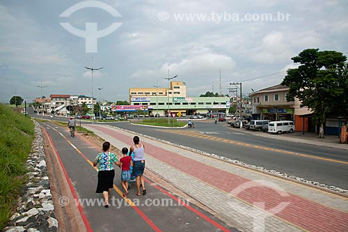  Subject: Avenue Adolfo Muniz and bicycle path in Cajati city / Place: Cajati city - Sao Paulo state (SP) - Brazil / Date: 01/2012 