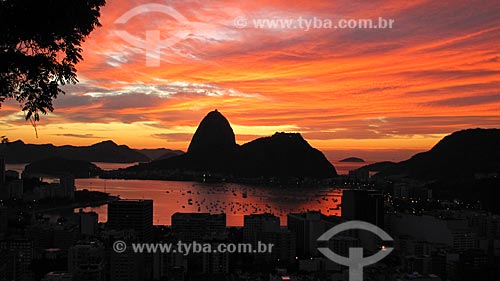  Subject: Sugar Loaf at dawn / Place: Botafogo neighborhood - Rio de Janeiro city - Rio de Janeiro state (RJ) - Brazil / Date: 10/2012 