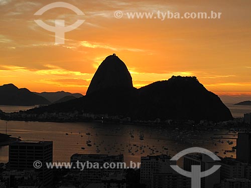  Subject: Sugar Loaf at dawn / Place: Botafogo neighborhood - Rio de Janeiro city - Rio de Janeiro state (RJ) - Brazil / Date: 10/2012 
