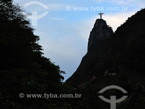  Subject: View of Christ the Redeemer at dawn / Place: Rio de Janeiro city - Rio de Janeiro state (RJ) - Brazil / Date: 10/2012 