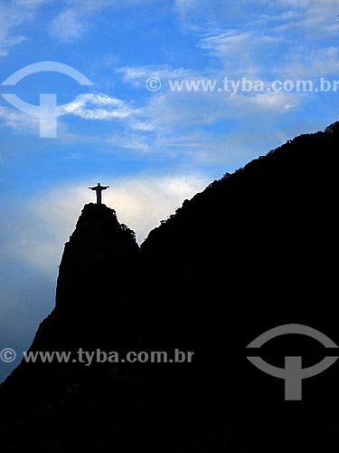  Subject: View of Christ the Redeemer at dawn / Place: Rio de Janeiro city - Rio de Janeiro state (RJ) - Brazil / Date: 10/2012 