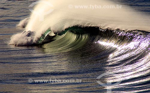  Subject: Wave on Leblon Beach / Place: Leblon neighborhood - Rio de Janeiro city - Rio de Janeiro state (RJ) - Brazil / Date: 05/2007 