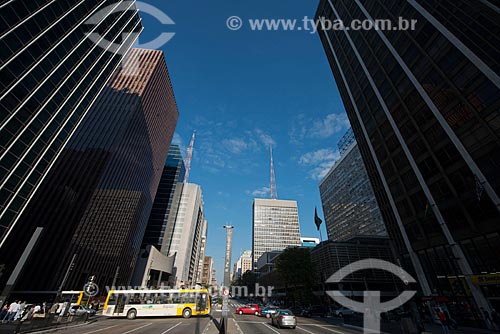  Subject: Paulista Avenue crossing with Augusta Street / Place: Sao Paulo city - Sao Paulo state  (SP)  -  Brazil / Date: 06/2012 