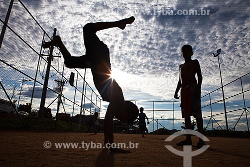  Subject: Children played in the Complex of Alemao / Place: Rio de Janeiro city - Rio de Janeiro state (RJ) - Brazil / Date: 12/2011 